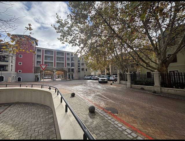 94M² OFFICE TO LET IN TYGER VALLEY
